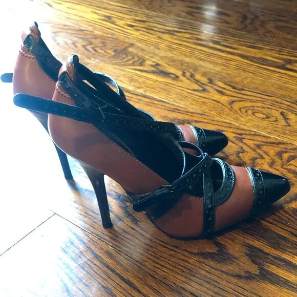 TORY BURCH Women’s Judith Honey Brown and Black Size 9M Stiletto Heels - Picture 4 of 15